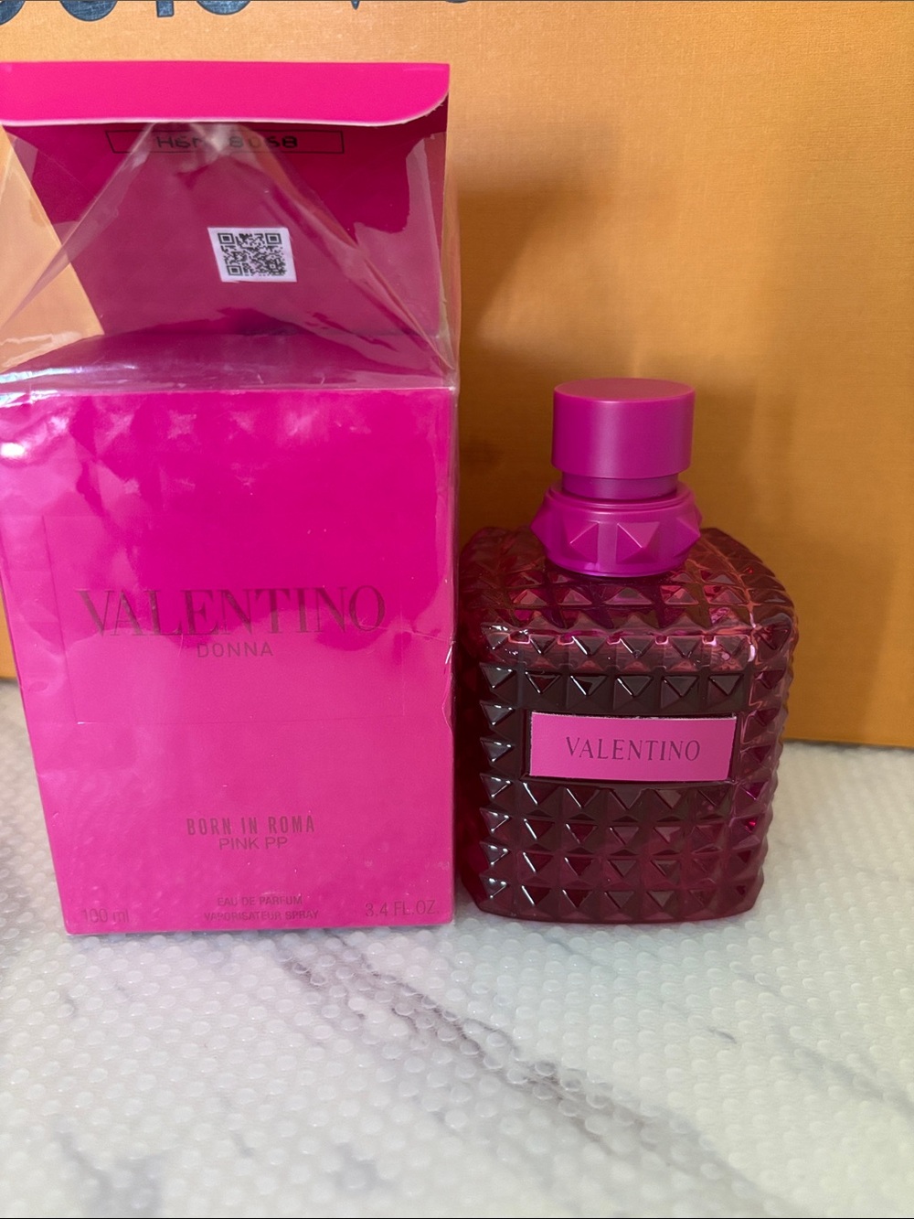 Valentino Pink PP New sprayed hand full of times